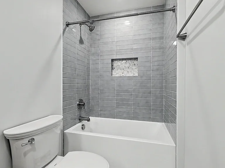 958 Myrtle Ct — Photo 7