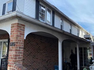 125 Garibaldi Ave, Roseto, PA 18013