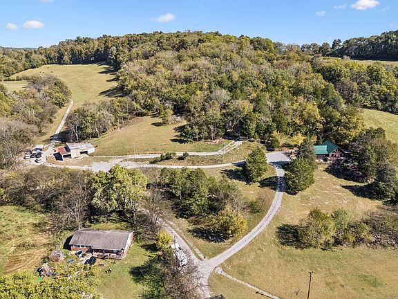 62nd image of 2846 Fuller Hollow Rd