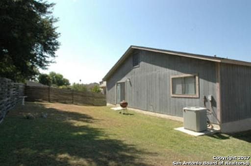 4th image of 846 Fillmore Dr