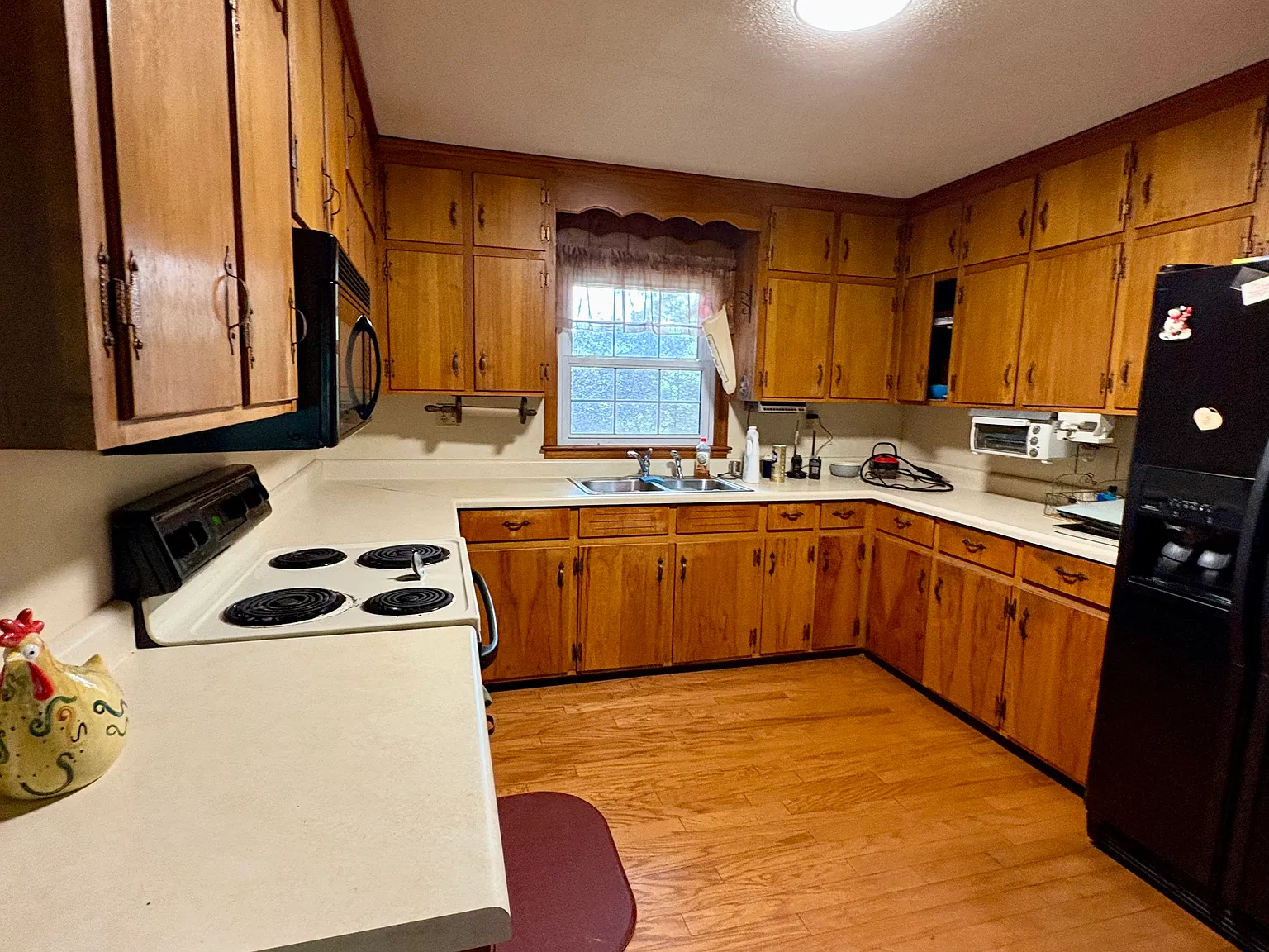 3 bed, $1,800 — Photo 4