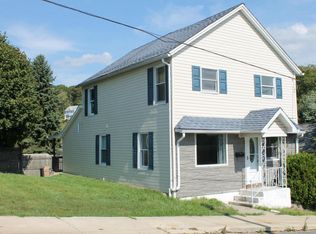104 Jones St, Eynon, PA 18403