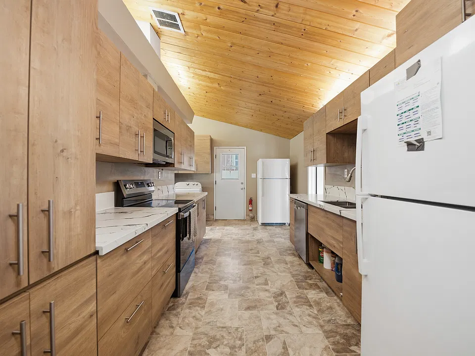 5231 Remington Rd