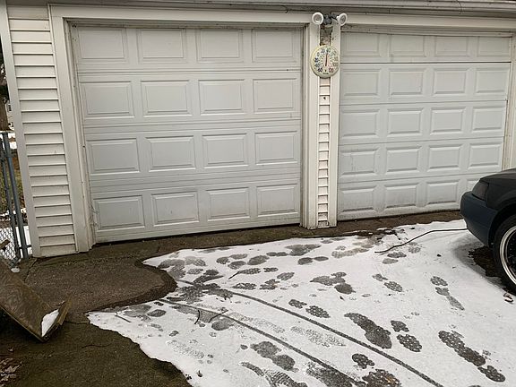 3rd image of 506 W Congress St