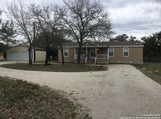 285 County Road 7812, Natalia, TX 78059