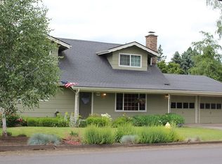 4160 Scenic Dr, Eugene, OR 97404