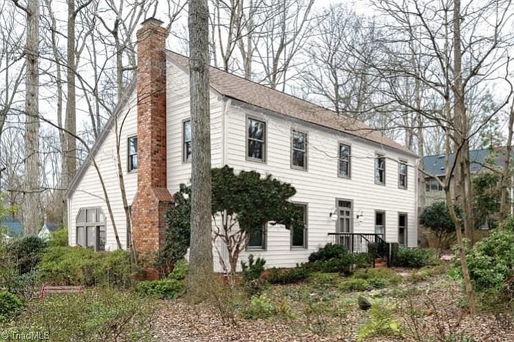 1st image of 3017 Lake Forest Dr