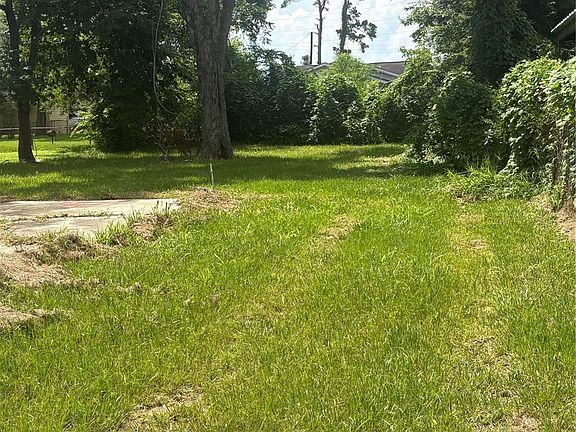 5th image of 2031 Delaware St