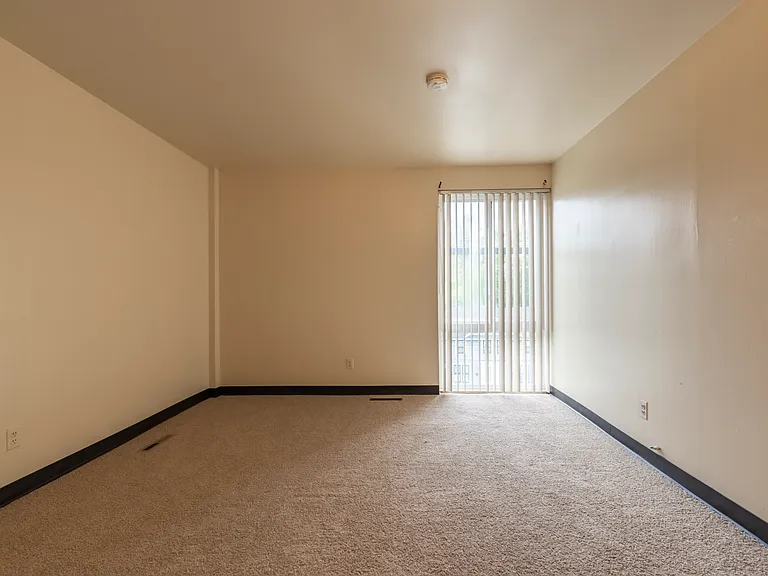 921 S Main St #21 — Photo 8
