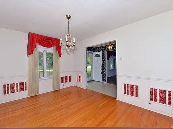 4th image of 10332 Golterman Dr