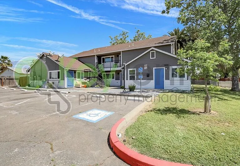 5700 Falconer Way #4 — Photo 26