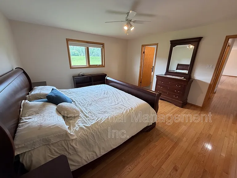2196 Falconcrest Dr — Photo 18