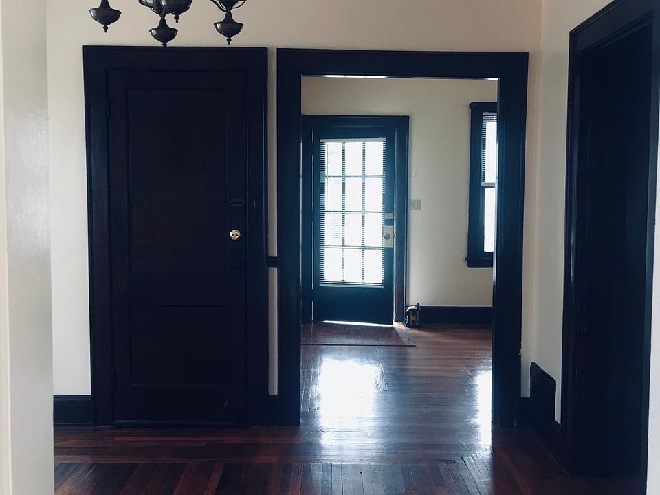 1st image of 4410 Verne Ave #1