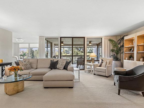 5th image of 300 Sand Hill Cir APT 203