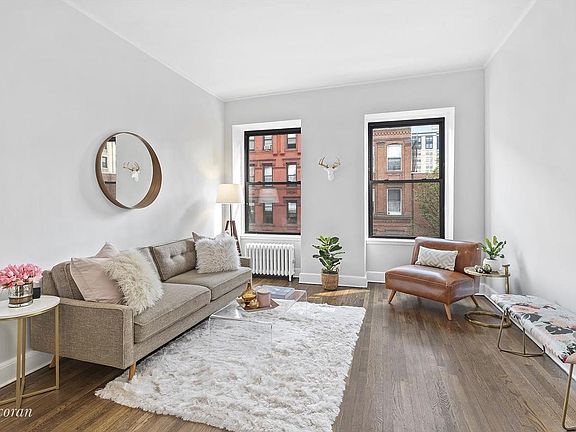 2nd image of 215 W 105th St APT 3F