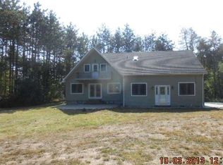 8645 Lakeshore Rd, Lakeport, MI 48059