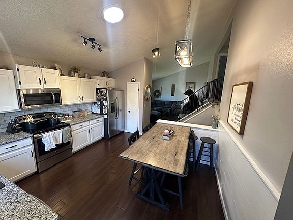 5th image of 1000 Juniper Dr