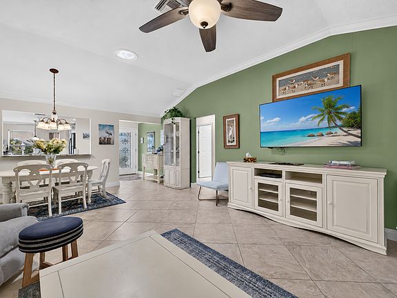 2nd image of 498 Ambrosia Pl