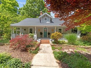 408 W Starmount Ave, Liberty, NC 27298