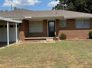 118 S Sycamore St, Fletcher, OK 73541