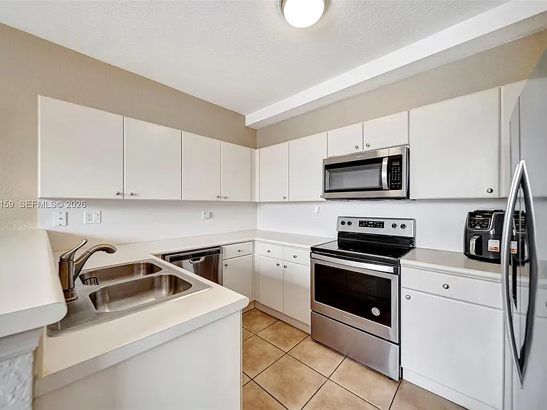 4361 SW 160th Ave #208 — Photo 7