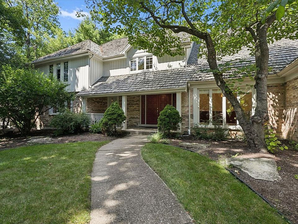 1st image of 30 Brierfield Ct