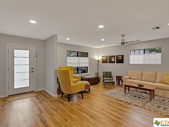 4th image of 611 Clyde Ct