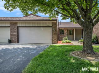 726 Gardenview Dr SW, Byron Center, MI 49315