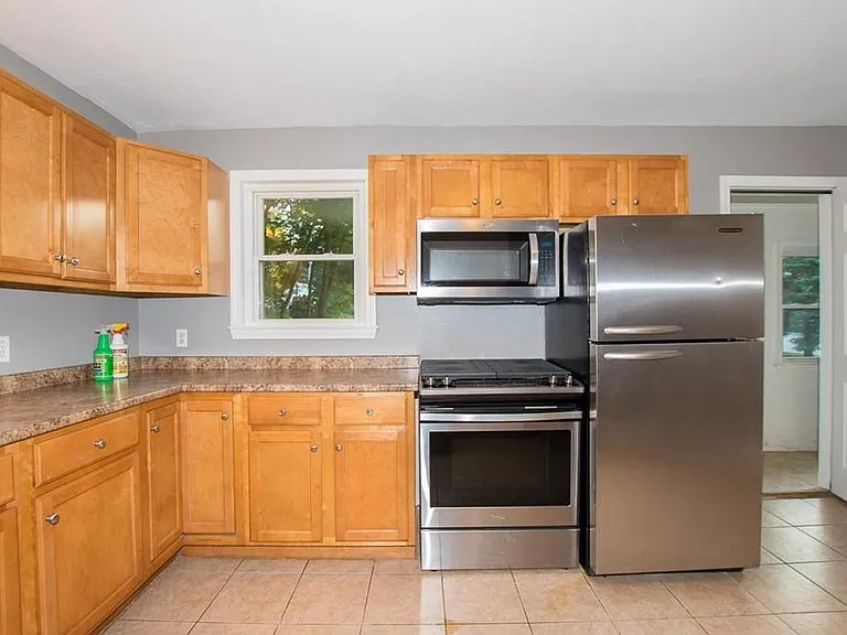 75 Hammond St #1 — Photo 2