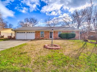 225 Aquilla Dr, Lakeside, TX 76108