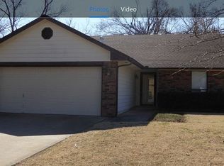 148 W 10th Pl, Edmond, OK 73003