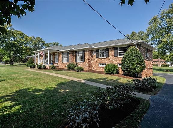 2nd image of 486 Brentview Hills Dr