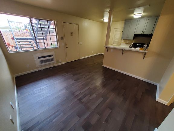 4th image of 4262 Van Dyke Ave APT 2