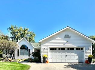 1042 W Nebobish Rd, Essexville, MI