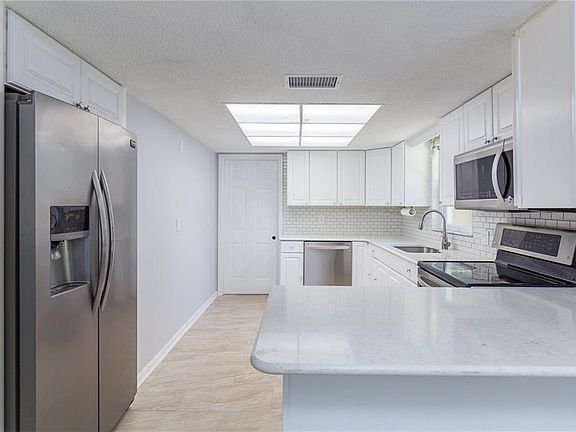 5th image of 10581 Blossom Lake Dr