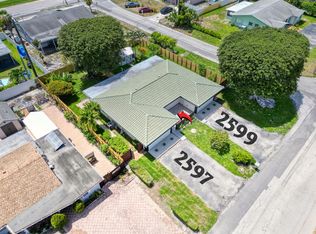 2597 NE 2nd Ave, Boca Raton, FL 33431