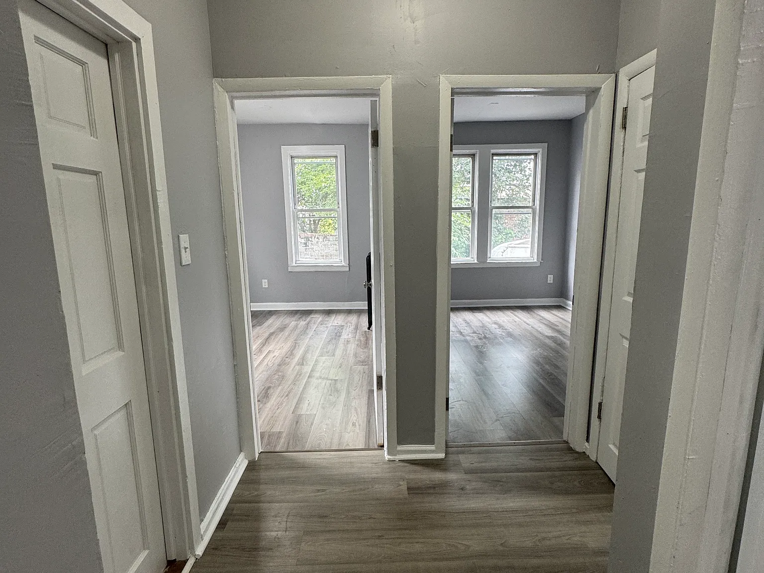 3 bed, $2,100 — Photo 2