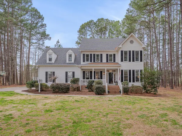 3025 Pearces Rd, Zebulon, NC 27597