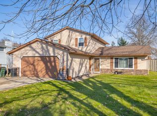 36300 Giles Rd, Grafton, OH 44044