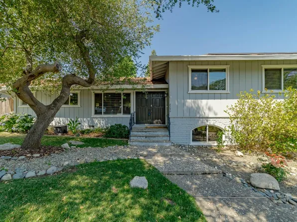 8290 E Granite Dr, Granite Bay, CA 95746