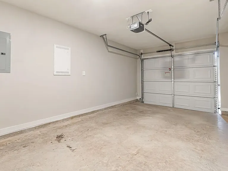 9420 Spirit Ave — Photo 13