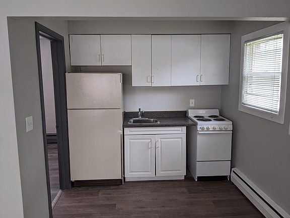 3rd image of 114 N Lafayette Ave APT 1