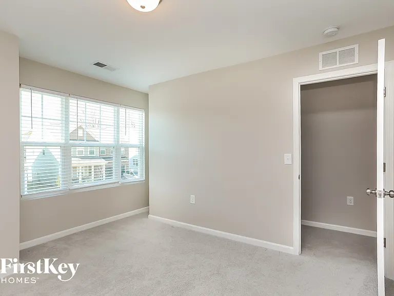 510 Porch Swing Pl — Photo 13