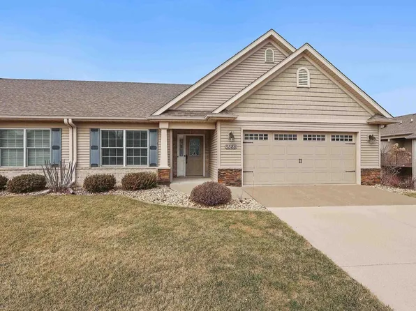5588 Cavan Xing, Bettendorf, IA 52722