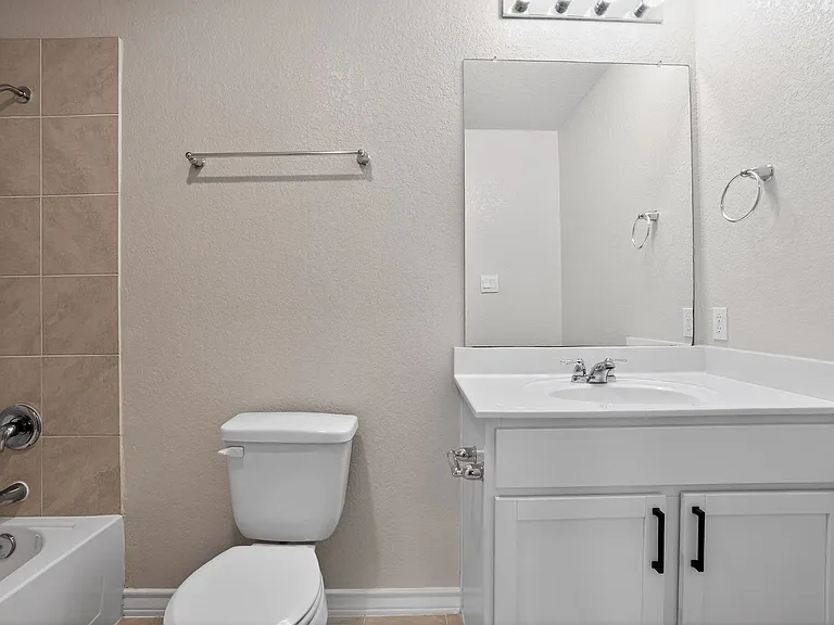 611 Overlook Rdg — Photo 21