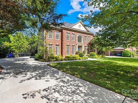5th image of 9311 Saint Barts Ln