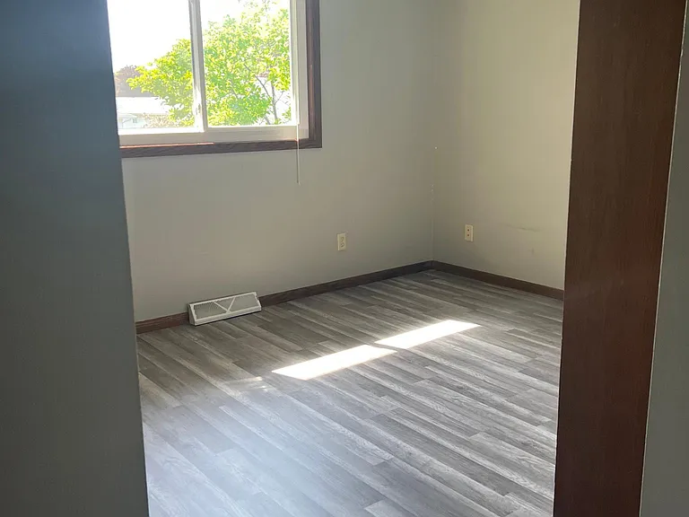1006 Sausalito Dr — Photo 5