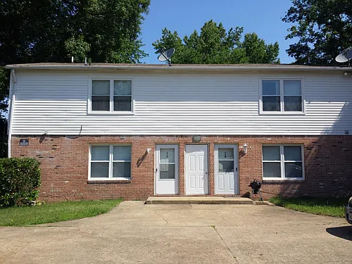 1027 Rowland Ave Photo 1