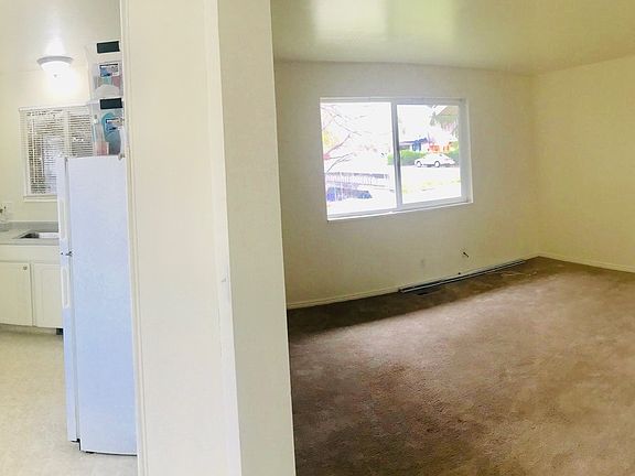 4th image of 4185 S Highland Dr #13