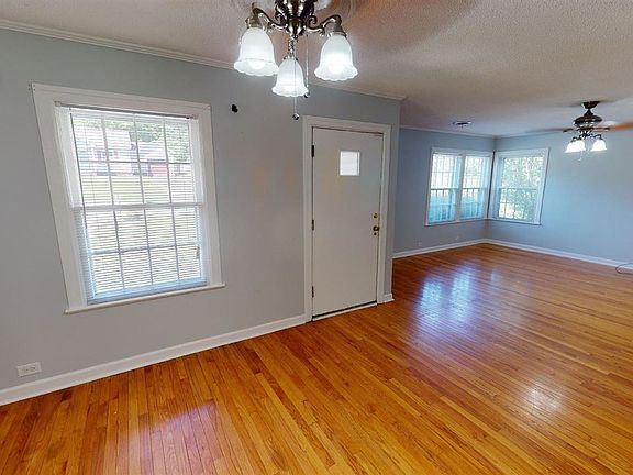 5th image of 836 Tipton Ave